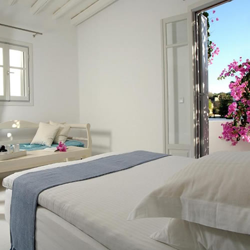 Kapetan Tasos Suites